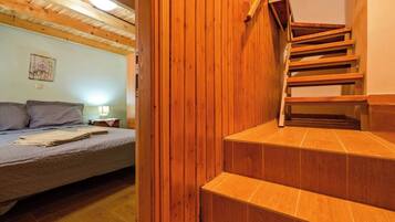 Nhà, hút thuốc | 5 phòng ngủ, truy cập Internet tốc độ cao