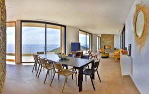 Villa | 4 bedrooms, Internet - Luxurious Architect-designed Property Pool sea View (Cargese)