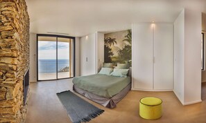 Villa | 4 bedrooms, Internet - Luxurious Architect-designed Property Pool sea View (Cargese)