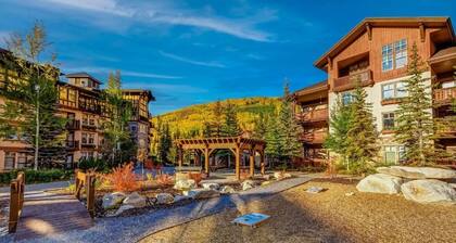 Powder Stash by Cottonwood Lodging