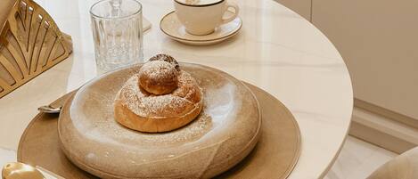 Tägliches inbegriffenes Frühstücksbuffet