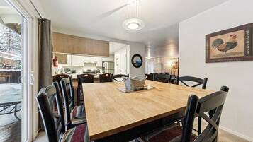 House, 3 Bedrooms | Dining