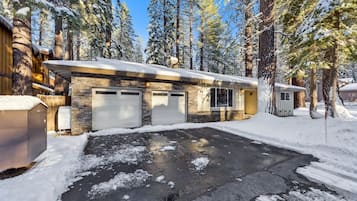 House, 3 Bedrooms | Exterior