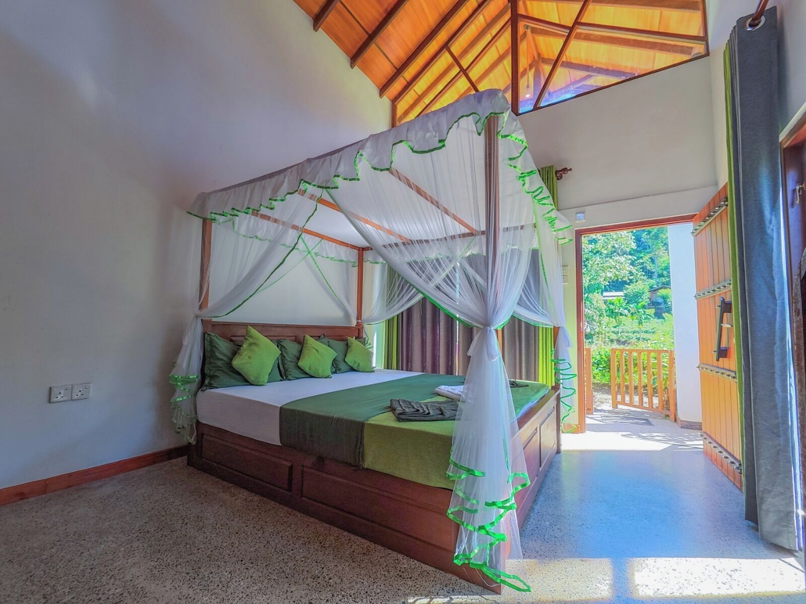 Comfort Cottage, Patio, Garden View