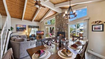 Casa, 4 habitaciones | Restaurantes