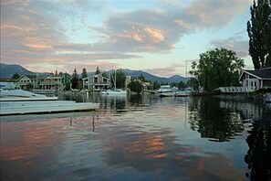 House, 4 Bedrooms | Marina - 1673 Venice Drive 4 Bedroom Home (South Lake Tahoe)