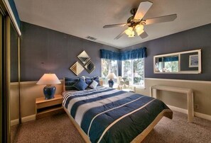 4 bedrooms - 1673 Venice Drive 4 Bedroom Home (South Lake Tahoe)