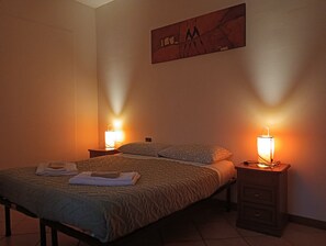 熨斗/熨衣板、WiFi、床单