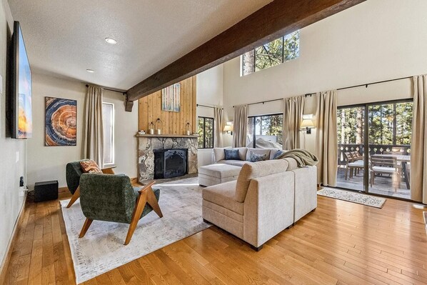 House, 4 Bedrooms | Living area - 1192 Timber Lane 4 Bedroom Home (South Lake Tahoe)