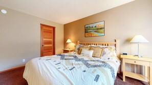 Condo, 2 Bedrooms - Snowcreek V #1002 2 Bedroom Condo (Mammoth Lakes)