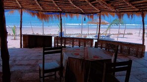 Outdoor dining - Hotel La Marsu (Cap Skirring)