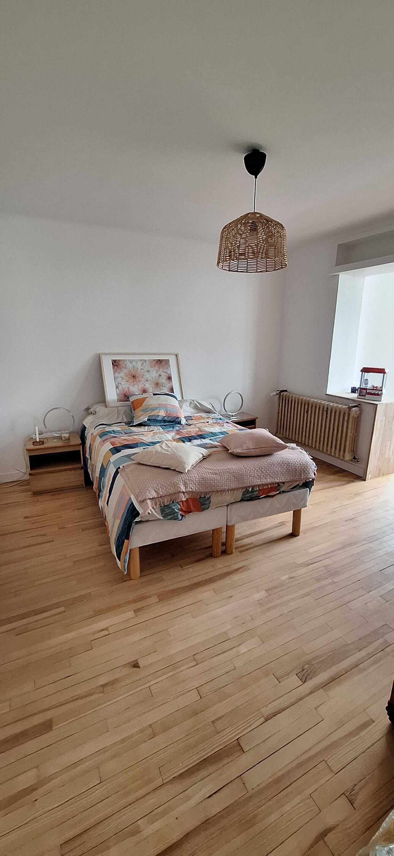 Iron/ironing board, internet, bed sheets