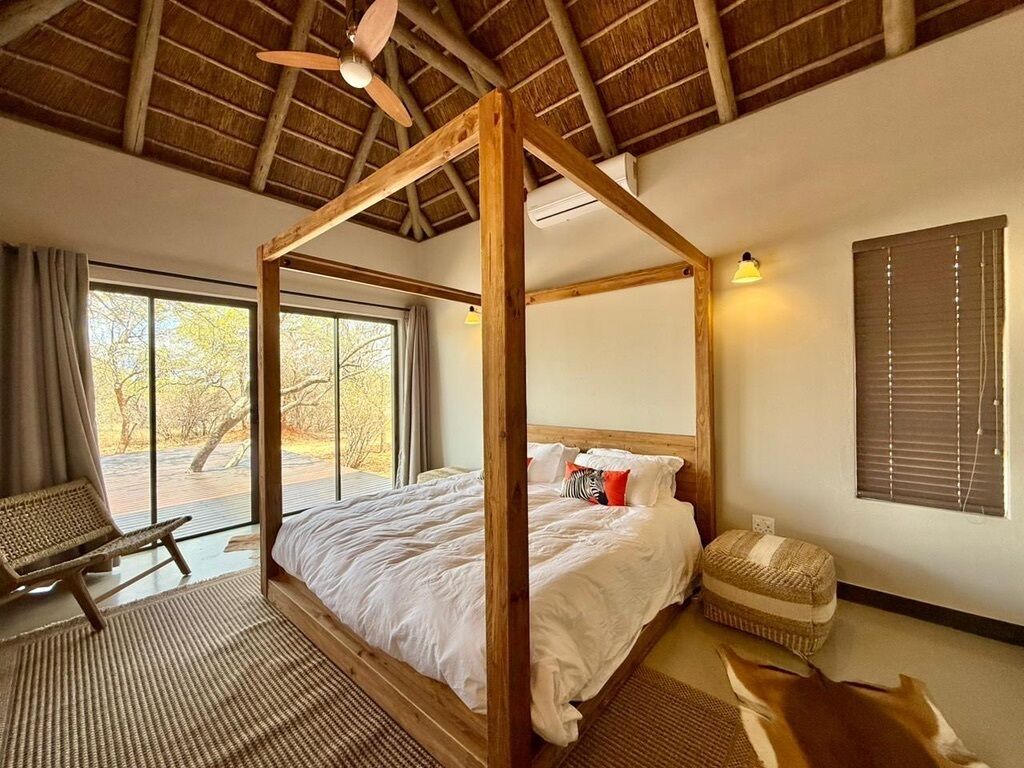 Fer et planche à repasser, Wi-Fi gratuit, draps fournis