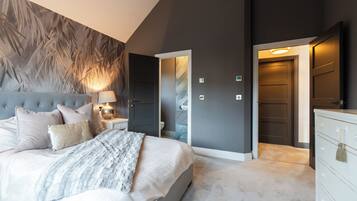 7 Schlafzimmer, individuell dekoriert, individuell eingerichtet