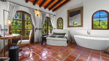 Fer et planche à repasser, Wi-Fi, draps fournis