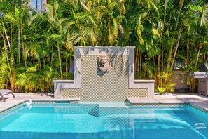 Pool - Spacious 5-bedroom villa in wonderful Puerto Vallarta with AC (Puerto Vallarta)