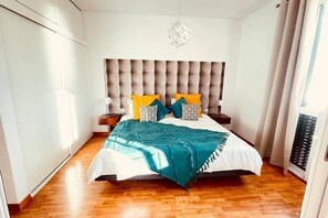 Iron/ironing board, WiFi, bed sheets, wheelchair access - Madeira O S · ChXmas lights & Market – Last-Minute (Funchal)