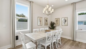 Dining - Horizon Dreams | Duplex One Block from Beach w. Two Pools (Panama City Beach)