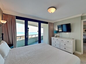 3 bedrooms, iron/ironing board, WiFi, bed sheets - Edgewater #611 | Beach Access, Pool, Gym, Hot Tub, Grills + More (Miramar Beach)