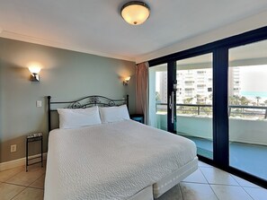 3 bedrooms, iron/ironing board, WiFi, bed sheets - Edgewater #611 | Beach Access, Pool, Gym, Hot Tub, Grills + More (Miramar Beach)