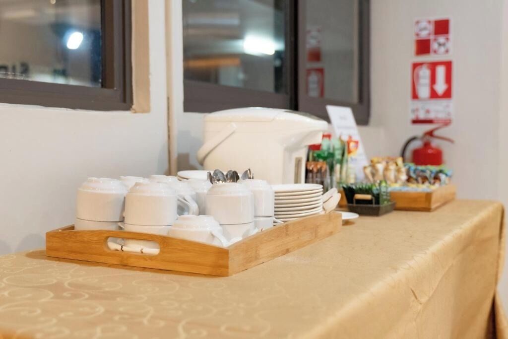 Tabla de planchar con plancha y wifi gratis