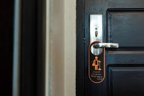 Een strijkplank/strijkijzer, gratis wifi