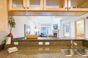 Interior - Park Avenue Lofts Condo - Mountain Views, Private Hot Tub, Downtown! (Breckenridge)