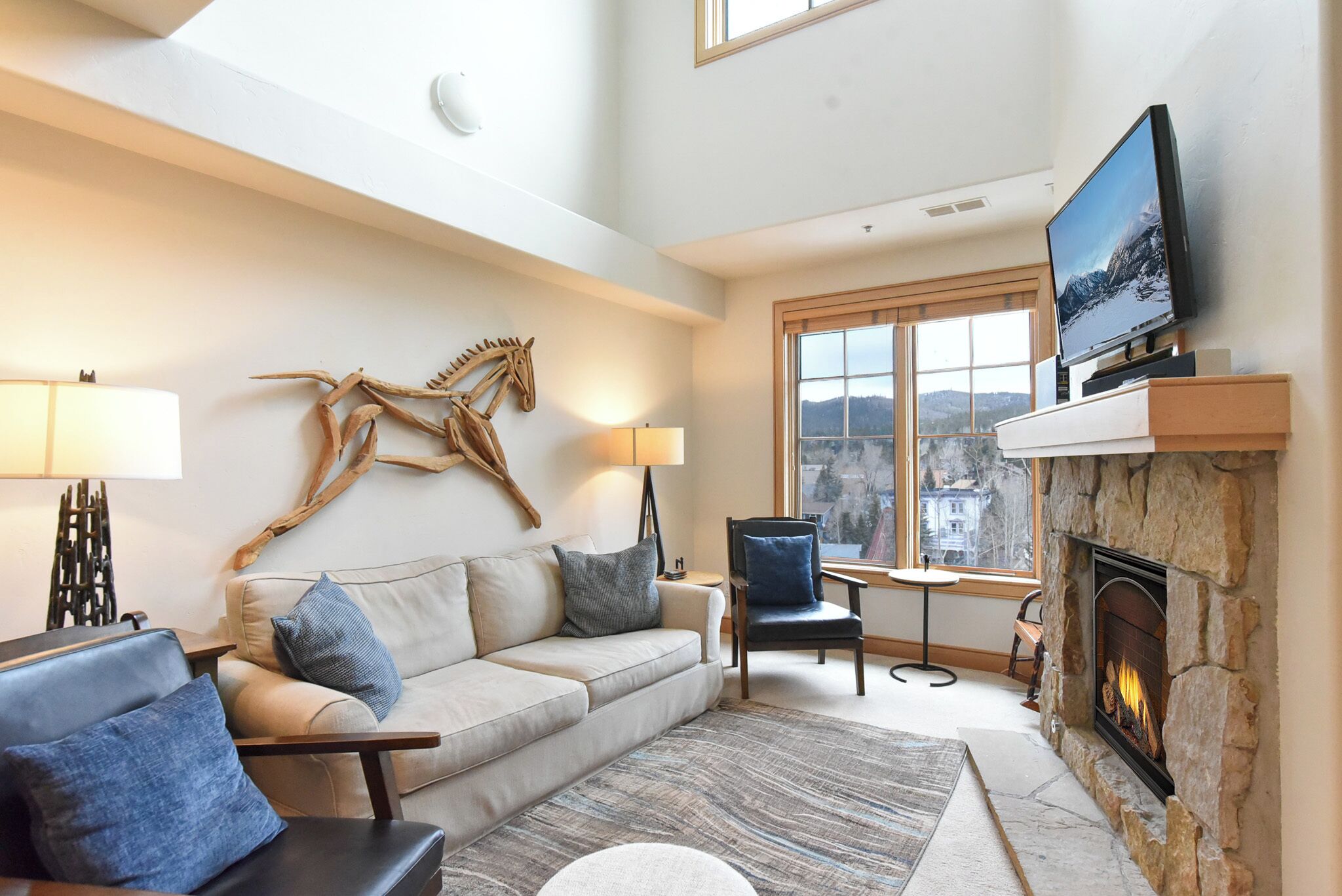 TV connectée, cheminée