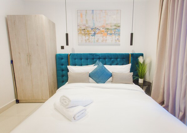 1 bedroom, iron/ironing board, WiFi, bed sheets