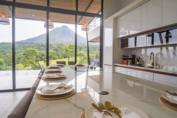 Frigorifero, microonde, forno, macchina per tè/caffè