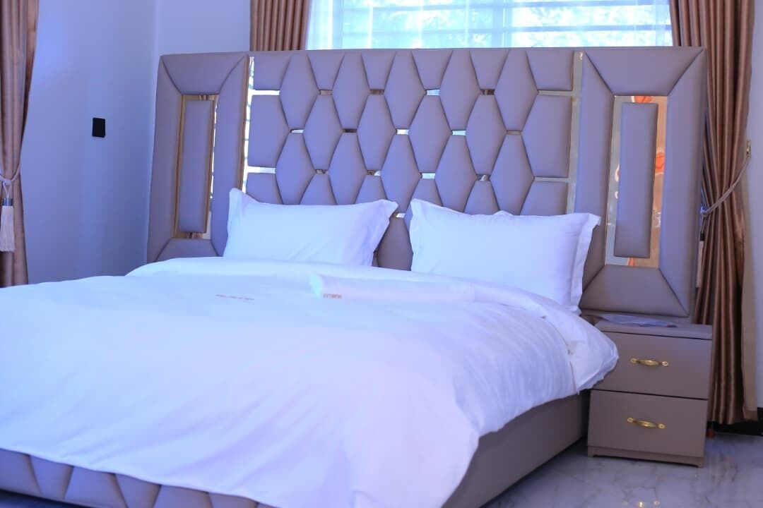 Desk, laptop workspace, free WiFi