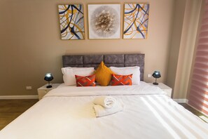2 bedrooms, iron/ironing board, WiFi, bed sheets - Lovely Two Bedroom Apartment at Pearl in City (Accra)