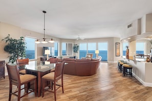 Interior - 7th floor Beach Views! Sunset Views! Listen to the waves from every room! (Daytona Beach)
