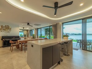 Luxury Villa, Lake View | Private kitchen - Lakeside 5br New Pool Villa (Chalong)