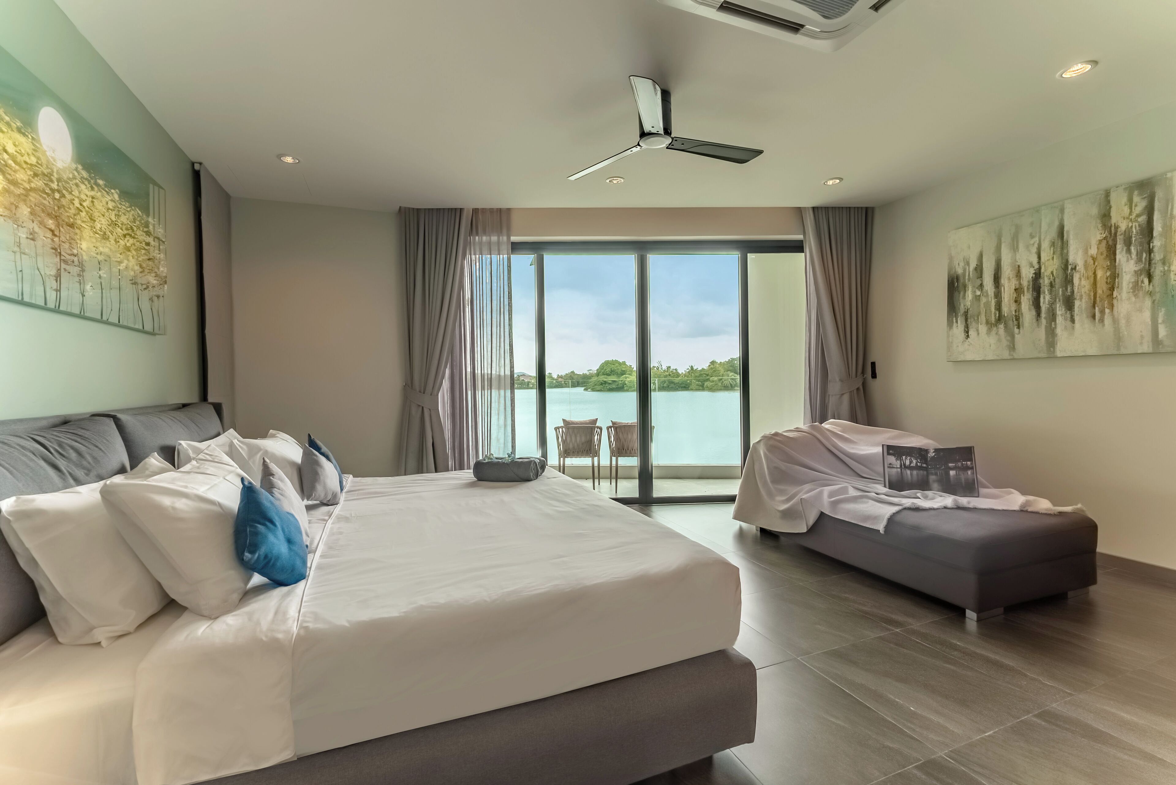 Luxury Villa, Lake View | Blackout drapes, iron/ironing board, free WiFi