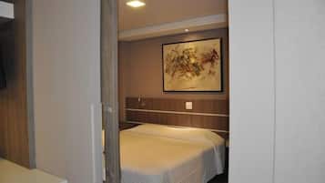 Wi-Fi de cortesia, roupa de cama