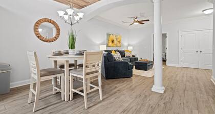 Charming 3-bedroom, 2.5 bath townhome. Largest with accommodations in Florence.