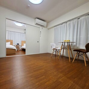 Family Triple Room | Living area