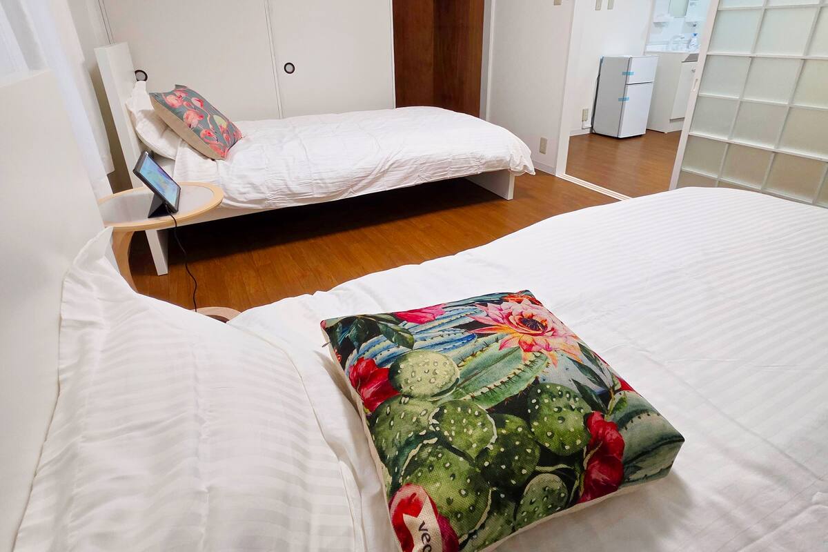 Espace de travail pour ordinateurs portables, accĂšs au Wi-Fi (inclus)