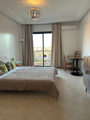 Desk, iron/ironing board, free WiFi, bed sheets