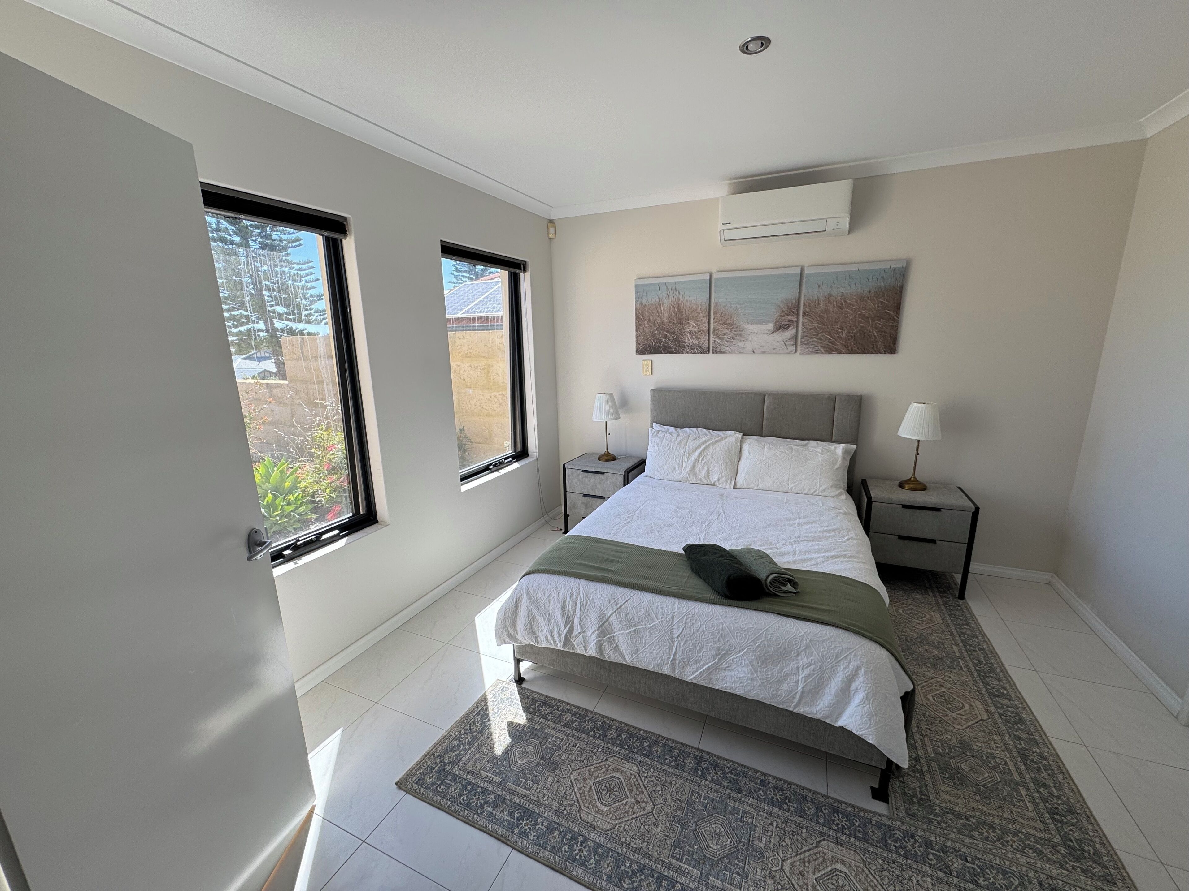 4 bedrooms, WiFi, bed sheets