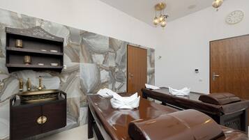 ์ปคํ ํธ๋ฆฌํธ๋จผํธ๋ฃธ, ํฐํค์ ๋ชฉ์ํ/ํจ๋ง, ์ ์ ํธ๋ฆฌํธ๋จผํธ, ๋ฐ๋ ์คํฌ๋ฝ, ํ์ด์
ํธ๋ฆฌํธ๋จผํธ, ์์ ๋ฅด๋ฒ ๋ค ํธ๋ฆฌํธ๋จผํธ