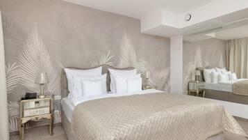 Luxe appartement, balkon, uitzicht op tuin | Een kluis op de kamer, geluiddichte muren, gratis wifi