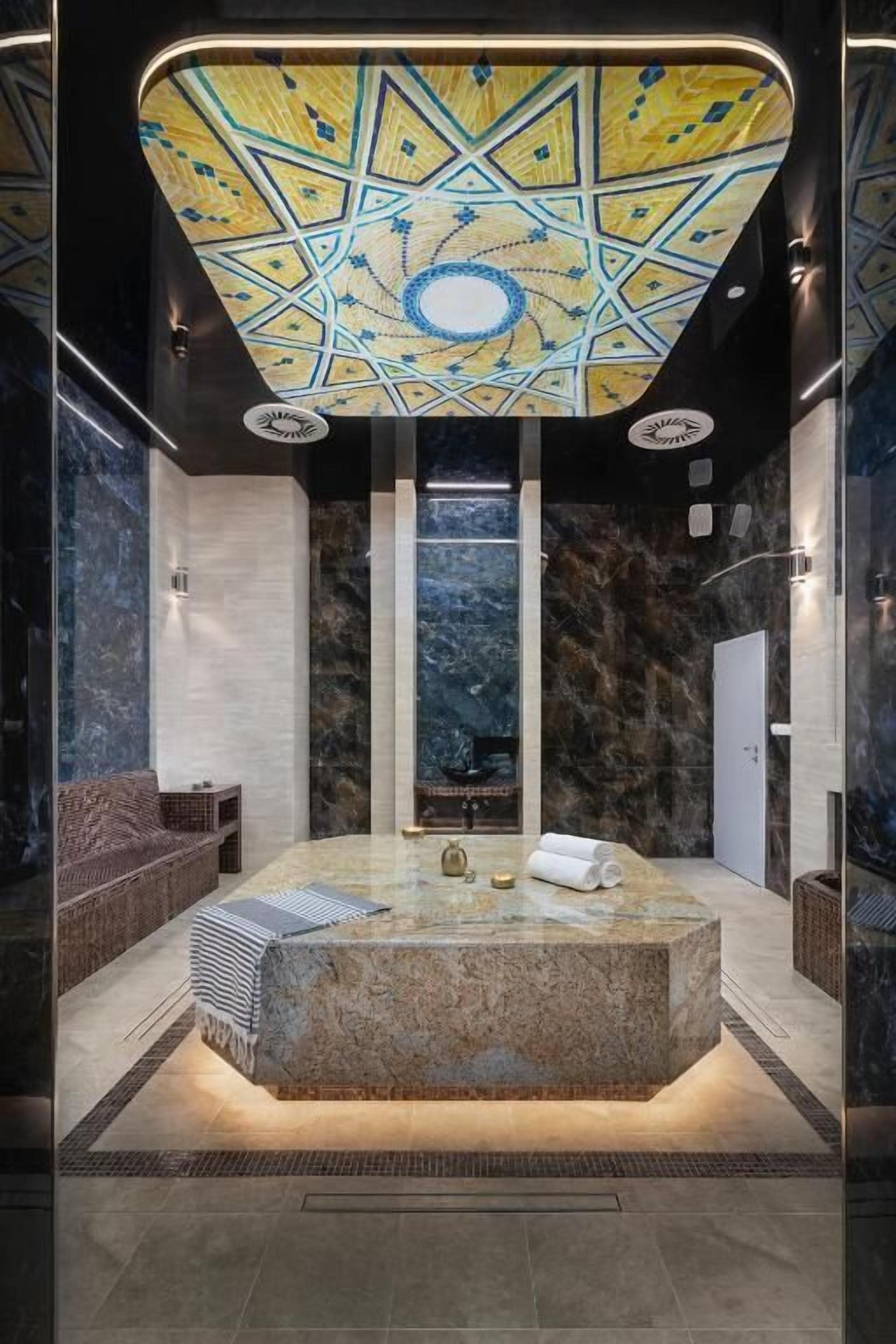 Salas de tratamiento para parejas y baño turco o hammam 