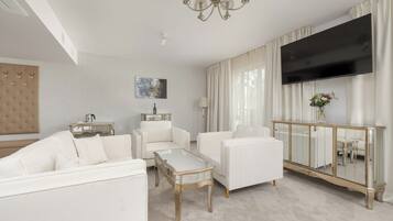 ์คํ๋์ค, ๋ฐ์ฝ๋, ์ ์ ์ ๋ง | ๊ฐ์ค ๋ด ๊ธ๊ณ , ๋ฐฉ์ ์ค๋น, ๋ฌด๋ฃ WiFi, ํ ์ฒด์ด๋ก ์ด์ฉ ๊ฐ๋ฅ