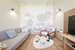 Smart TV - Charming house in the heart of the village (Plougasnou)
