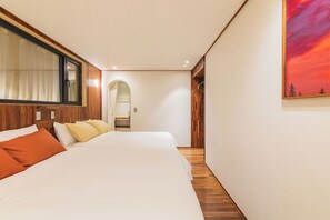 熨斗/熨衫板、Wi-Fi、床單