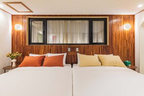 Iron/ironing board, WiFi, bed sheets - 명동 5분, Namsan, 3BR 2BA, 로맨틱테라스 (Seoul)