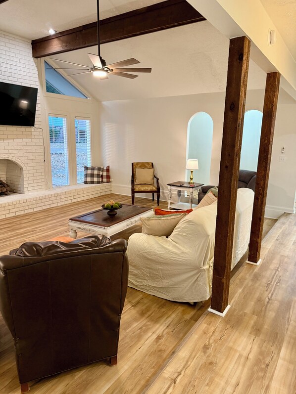 TV, fireplace - The Star Point Lakehouse · 3BR/2BA Retreat in Brandon (Brandon)