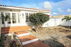 House | 3 bedrooms - Cas Pega Pega - Close To Beach - Centrally Located (Paradera)
